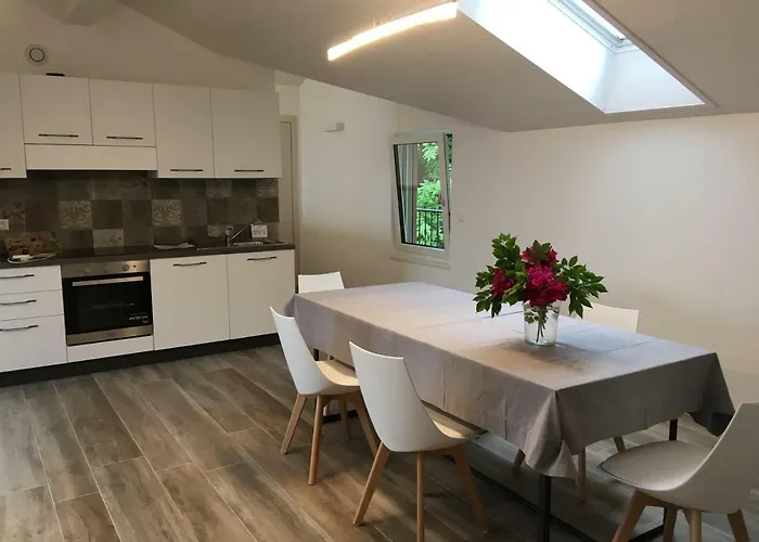 Casa Vacanze Como Brunate *