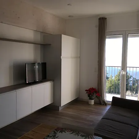 Casa Vacanze Como Brunate Appartamento *